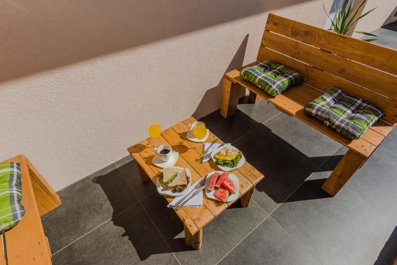 Lovely Apartment M&K In Peaceful Area - Zadar Exterior photo
